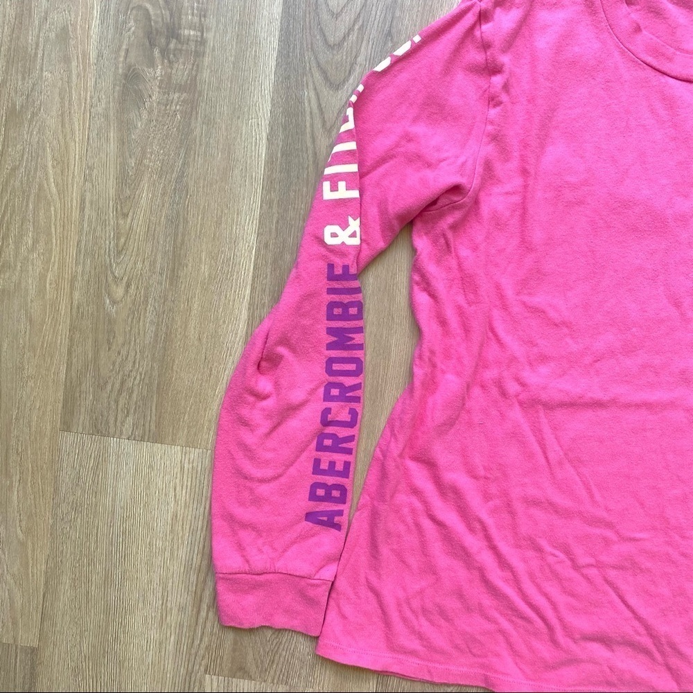 Abercrombie & Fitch Pink Long Sleeve Tiger Graphic Tee | Bright Fall Crewneck - Picture 5 of 6